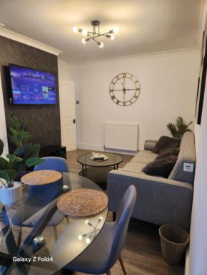 Cozy 2 bedroom Home Near Bham Airport & NEC
